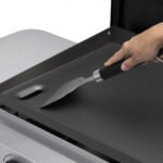 Weber 28-Inch Propane Griddle - Image 3